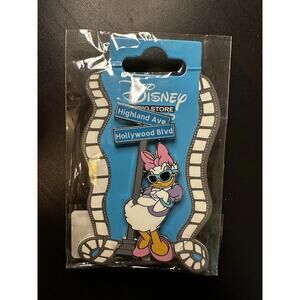Daisy Hollywood & Highland Disney pin DSSH